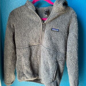 Patagonia Gray Sweatshirt with Stand-Up Collar and Relaxed Fit